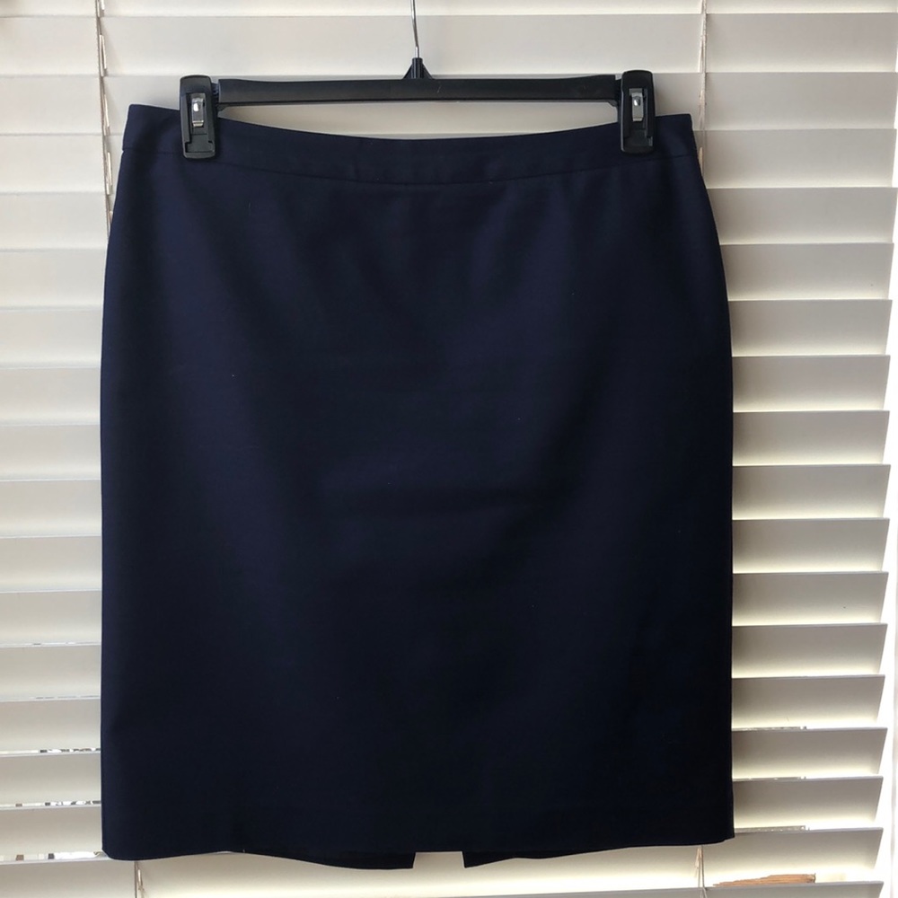 Fully lined Liz Claiborne dark royal blue skirt